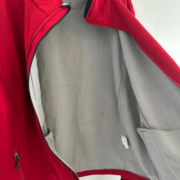 NWT Softshell Fleece Lined Waterproof Jacket Red Size Large - Picture 11 of 17